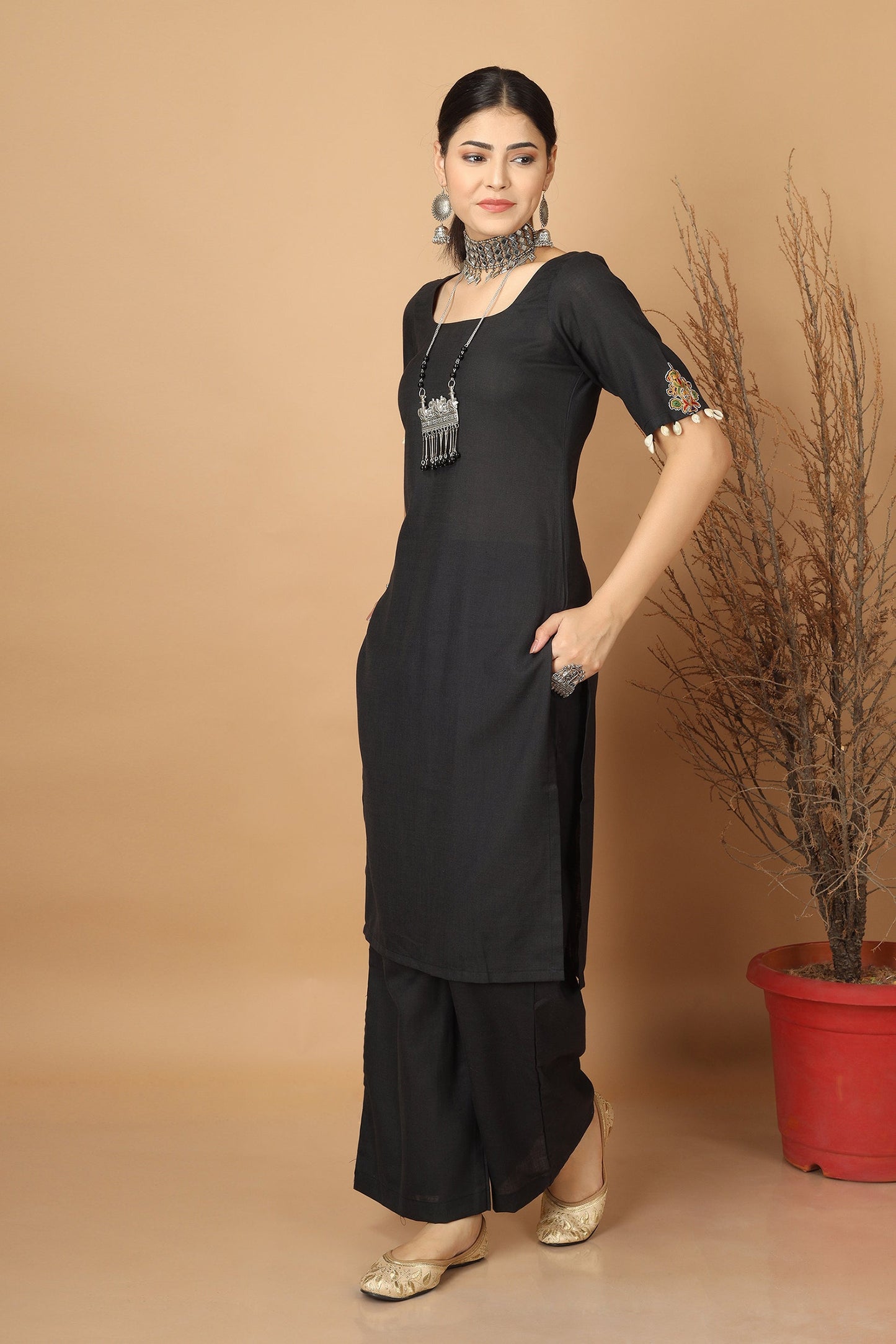 Tale Black Ahir Embroidery Co-Ordinated Set