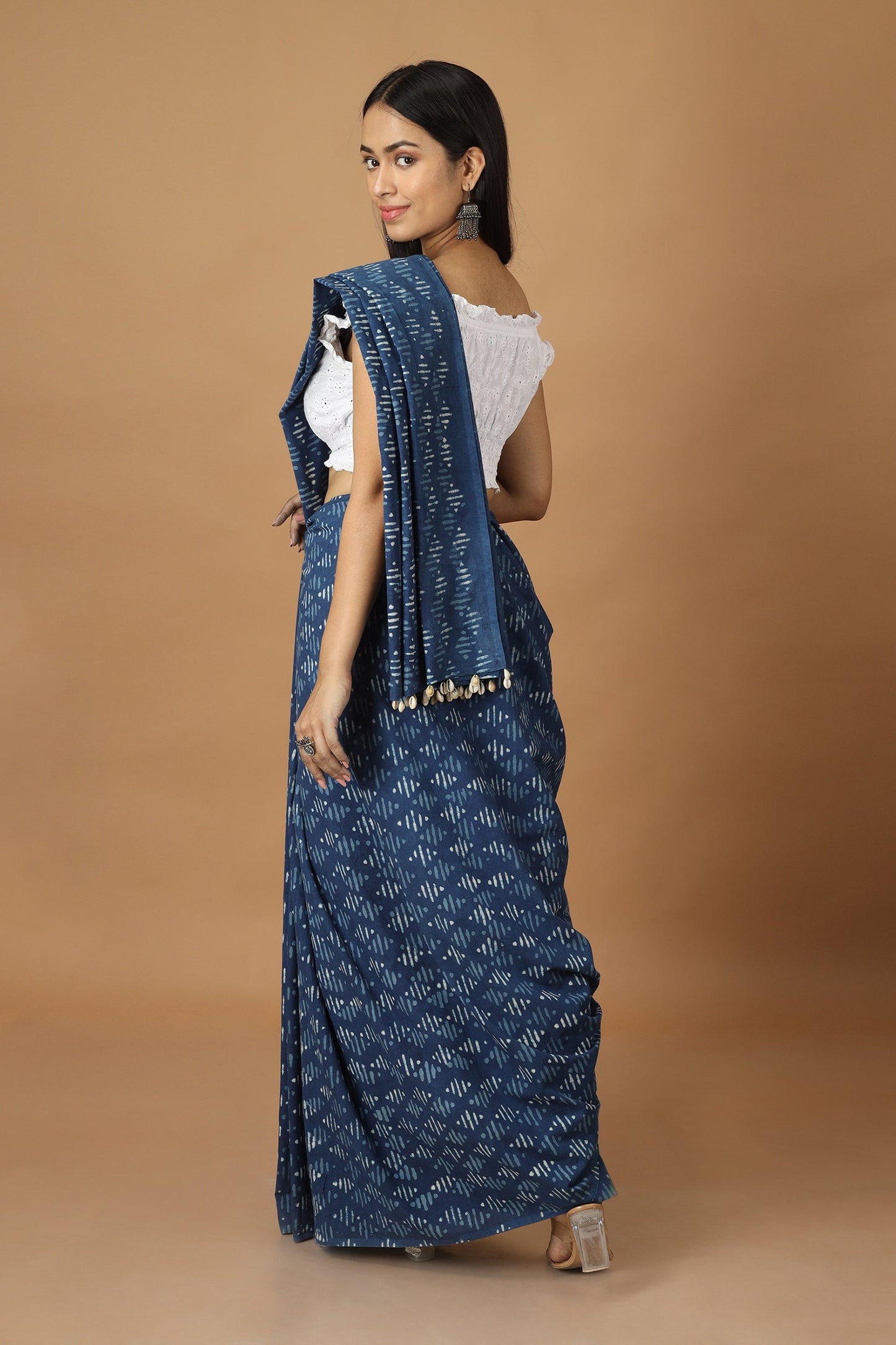 Tryasra Dabu Indigo Saree
