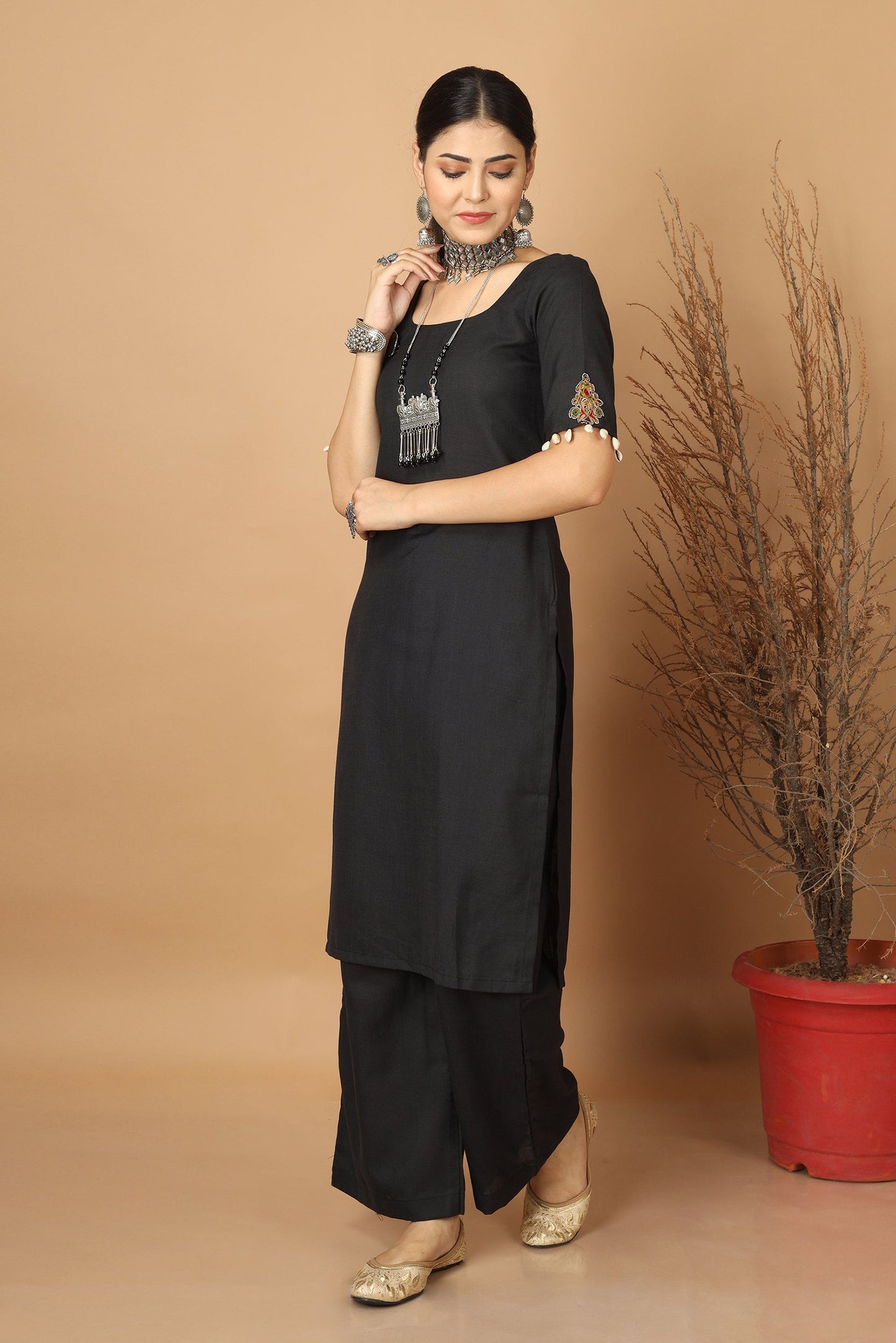 Tale Black Ahir Embroidery Co-Ordinated Set