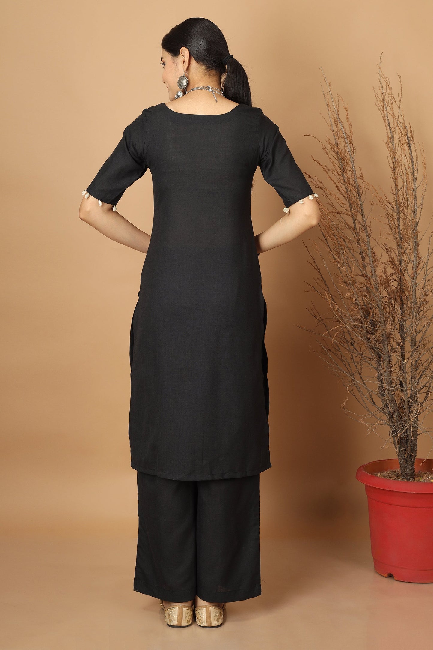 Tale Black Ahir Embroidery Kurta